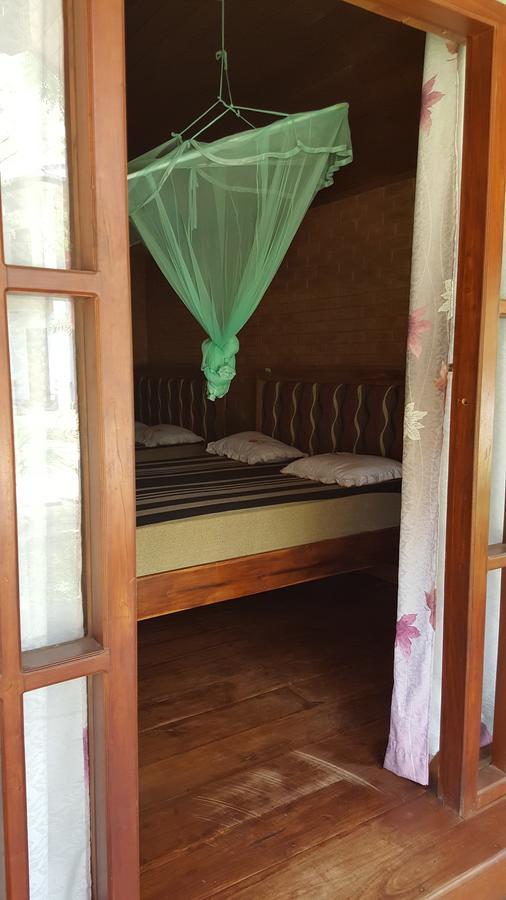 Lokuge Grand Resort Kataragama Bagian luar foto