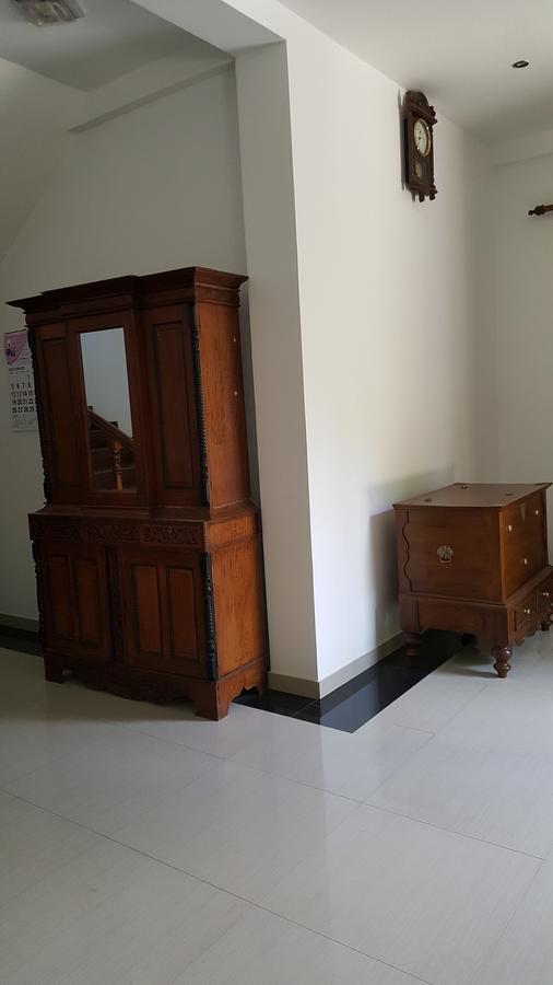 Lokuge Grand Resort Kataragama Bagian luar foto